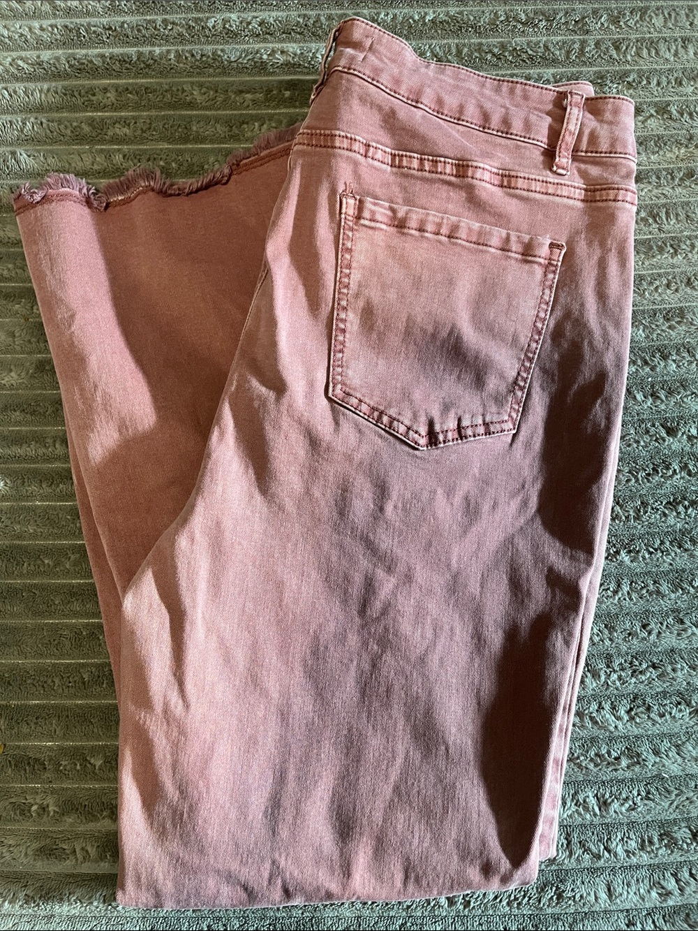 CHARLIE B Dusty Rose Beautiful Flare Wide Leg Jeans Fringe Hem Size 14